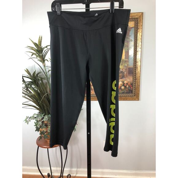 adidas Pants - adidas Cropped Pants Women's Size XL Black Activewear Yoga Workout Performance